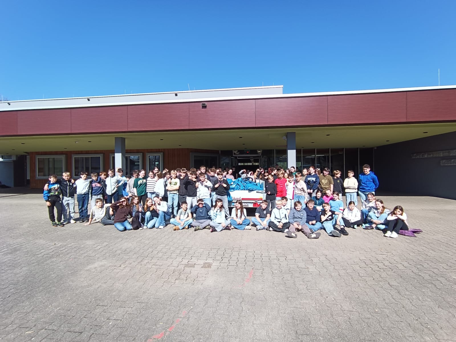 233ebb76-0dcc-4da3-99f9-5ec3fbbf5f88